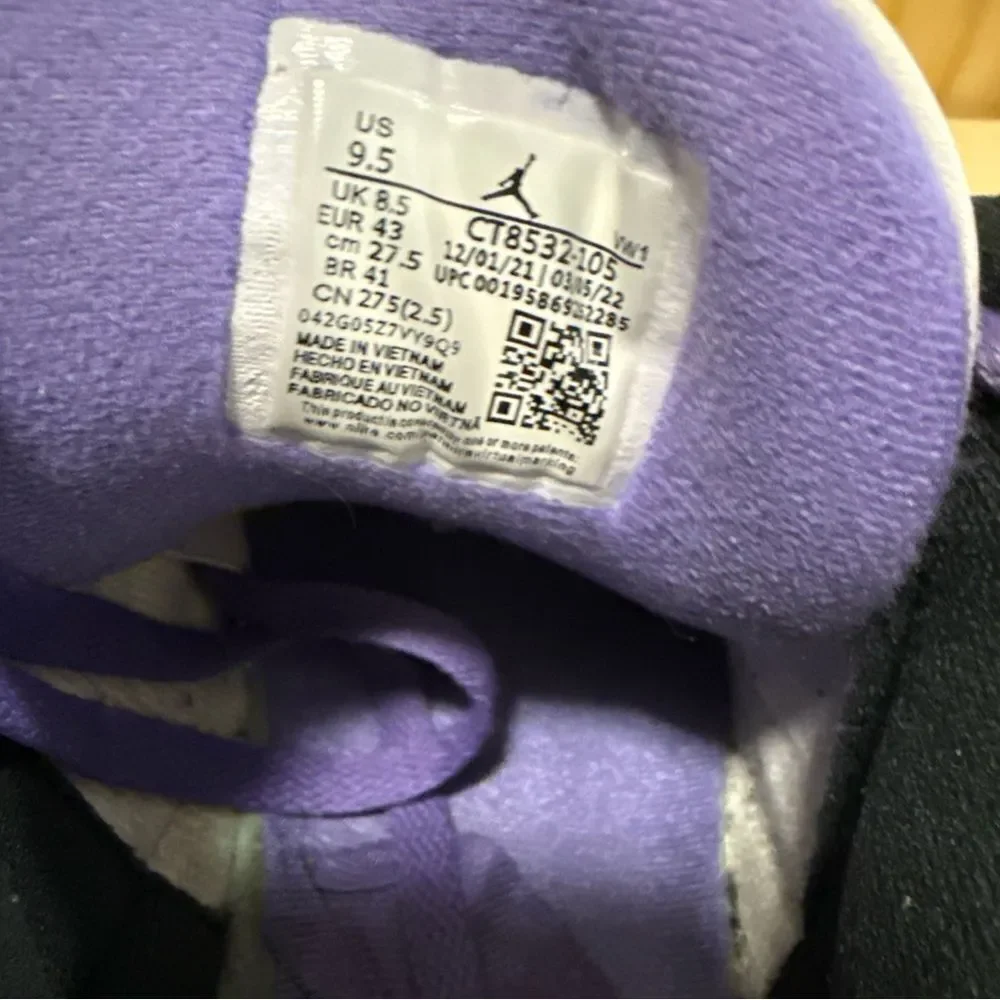 Jordan 3 Retro Dark Iris - Men’s 9.5